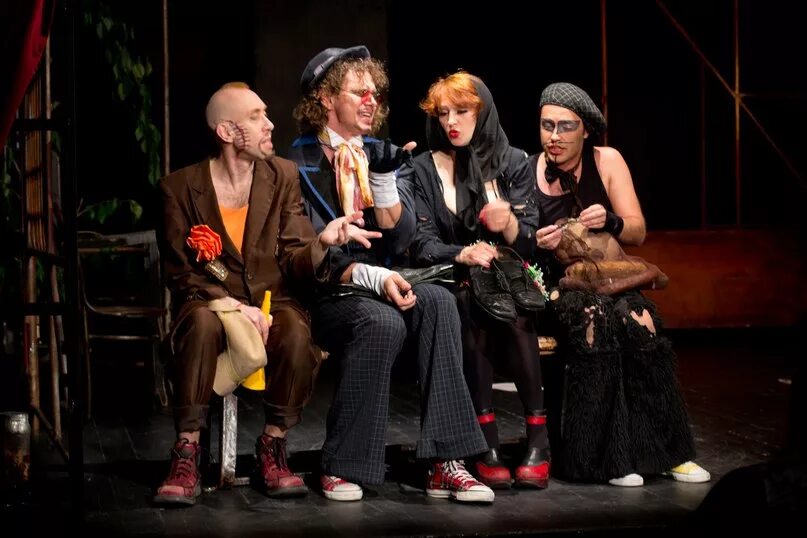 Дк мастер. Педагог по танцам. Фольклорно-хореографический ансамбль. Русский танец. За двумя зайцами или дамских дел мастер.