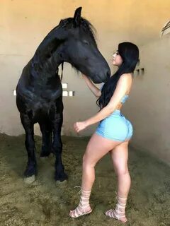 Slideshow do asian women like horse to cum in them.