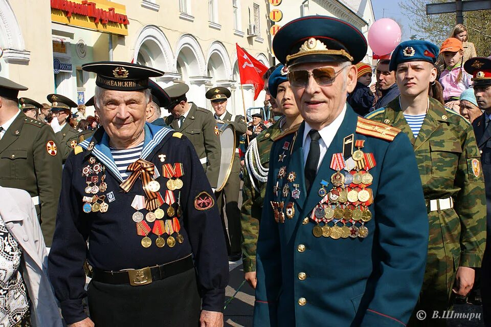 Клуб военного пенсионера сайт. Военный пенсионер. Ветеран в военной форме. 23 Февраля ветераны. Военнослужащие пенсионеры.