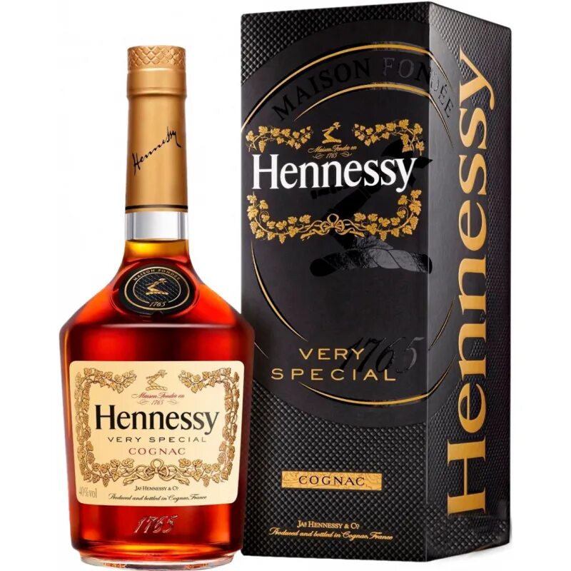 Коньяк иркутск купить. Коньяк Hennessy/... Fine de Cognac. Коньяк Хеннесси вс в подарочной упаковке 0.5 л 40%. Hennessy vs 1l. Хеннесси коньяк 1л.