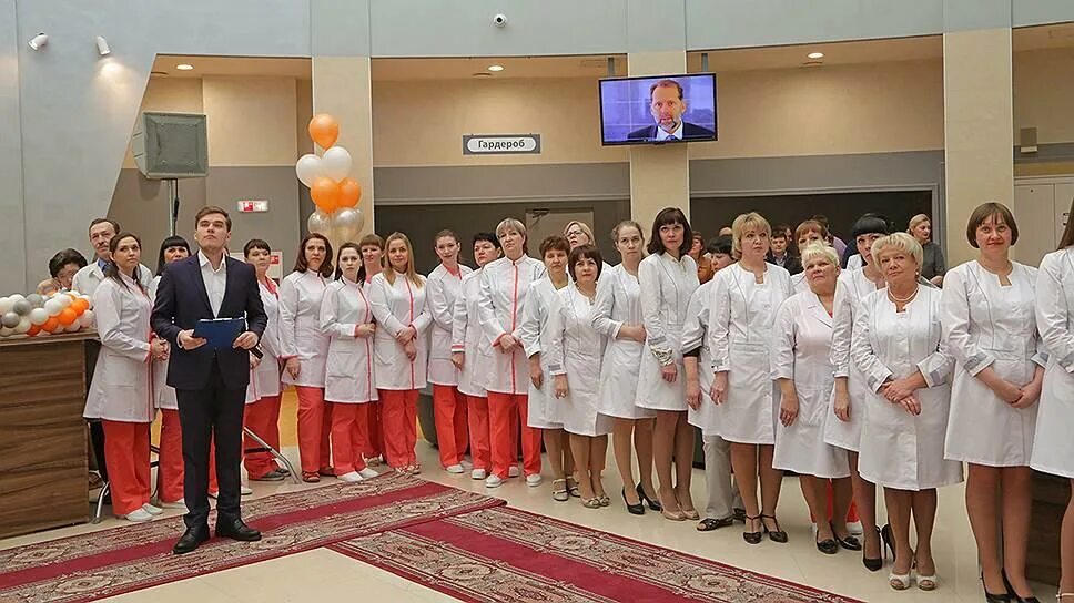 Клиника ваш доктор нижний тагил. Медицинский центр нижний тагил ленина. Нижний тагил медицинский университет. Нижнетагильский земский врачебный участок 1872. Первый медицинский тагил.