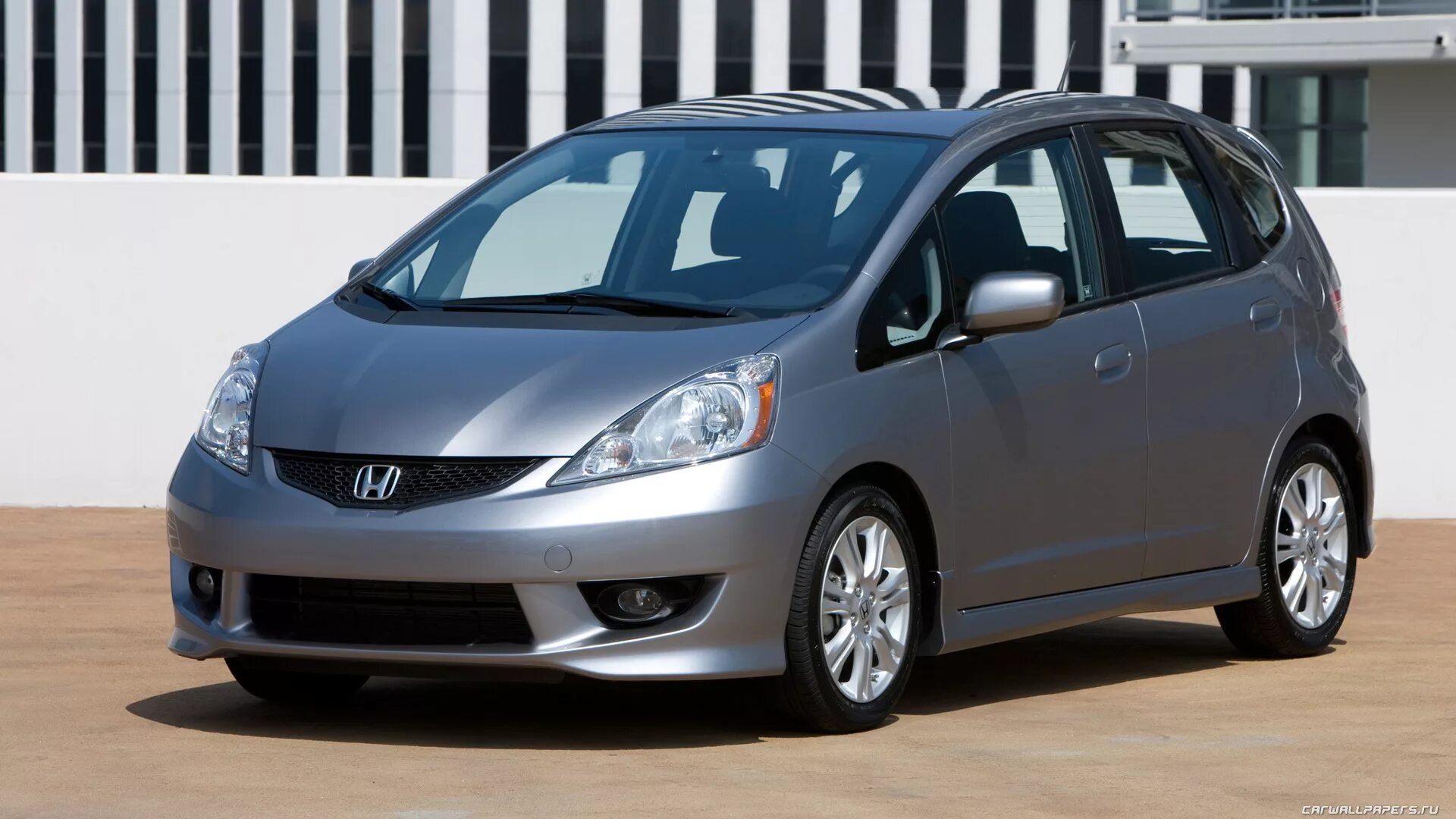 Машина honda fit. Honda Fit 2008. Honda Fit/Jazz 2008. Honda Fit 2008 год. Honda Fit 2010.