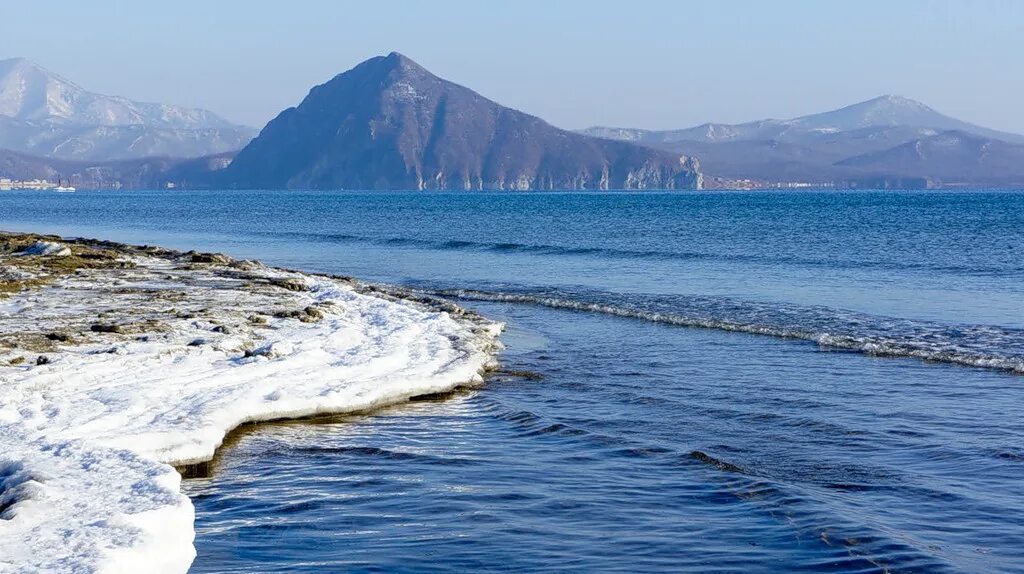 Море кунем. Находка приморский край море. находка японское море. находка приморский край зима. приморье зимой.