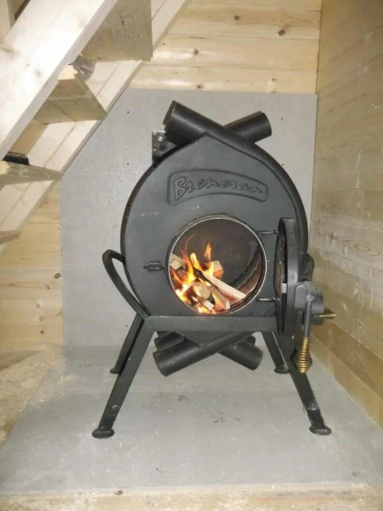 Печка с обдувом. Печь дровяная бу. Jotul f220. Печь дровяная бу. Дровяная печка профессор.