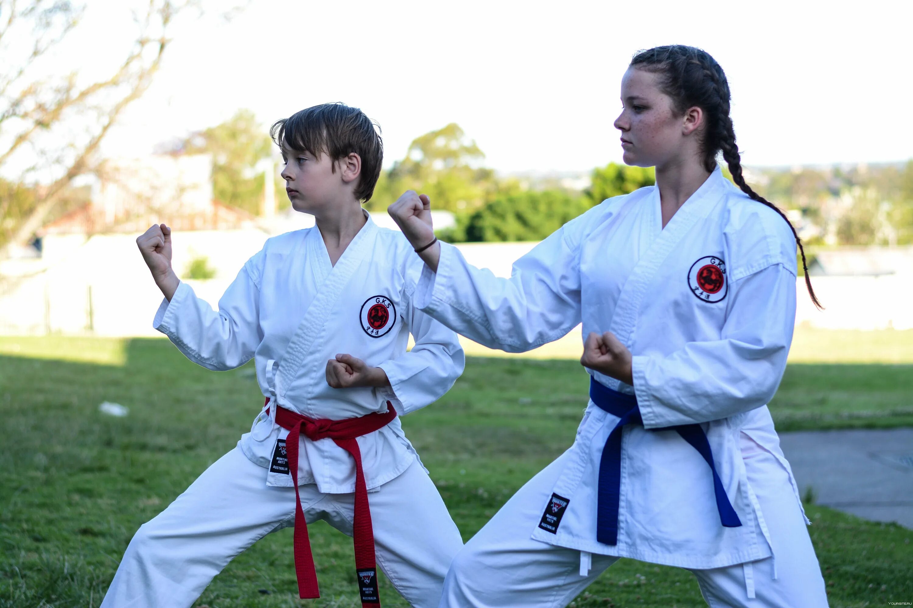 Тренер каратэ елена белова. Каратэ киокусинкай черногорск. Карате м. Белова дарья каратэ. Тренер каратэ киокушинкай.