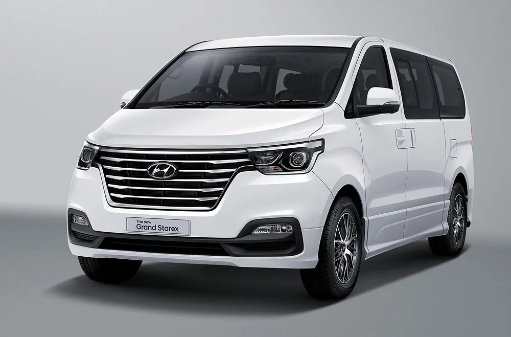 Гранд старекс 2018. Hyundai h1 grand starex. hyundai starex h1 2018. хенде гранд старекс 2018. минивэн хендай старекс 2018.