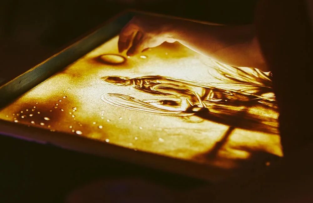 Студия рисования песком. Рисование песком приглашаем на занятия. Рисование песком для детей. Рисование песком на световых столах. Детская студия песочной анимации.