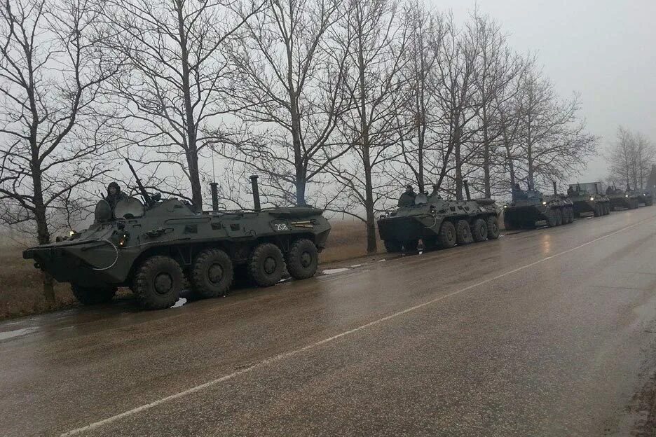 колонна техники видео. военная колонна. румыния готовит вторжение в приднестровье. колонна бтр вс рф. колонна российской бронетехники.
