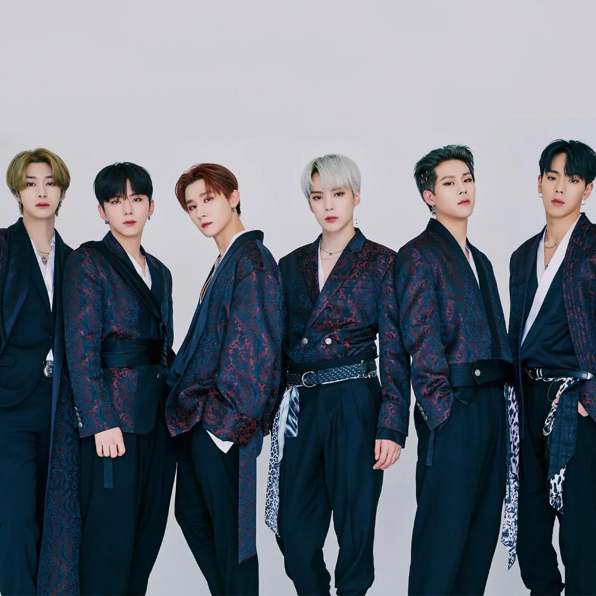 MONSTA X. Группа MONSTA X. Монста х 2021. MONSTA X участники 2023. X myself