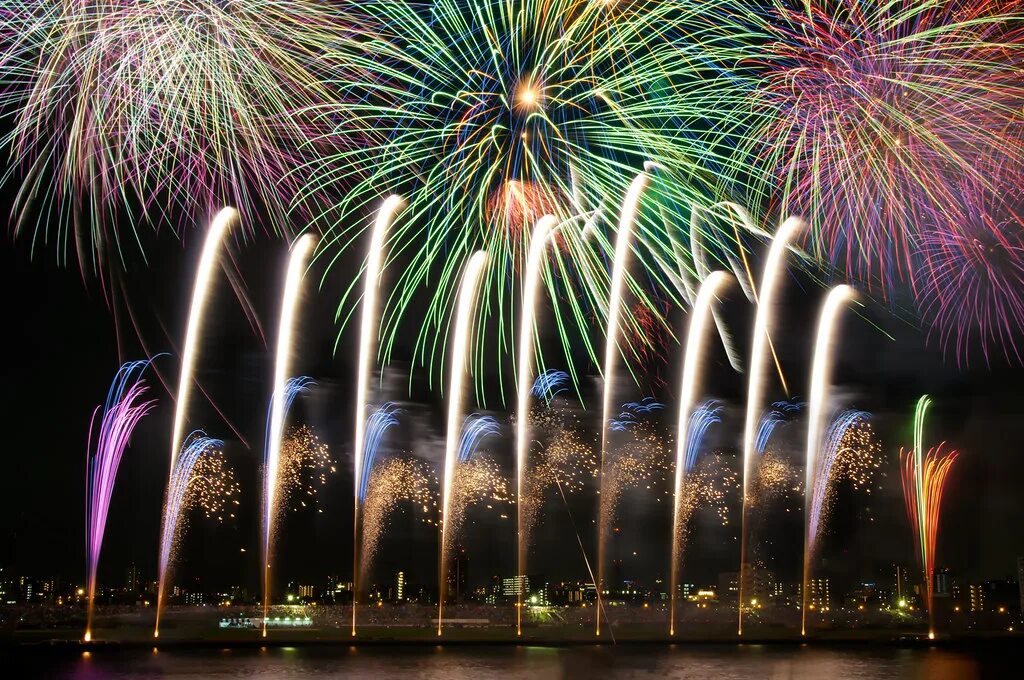 Fireworks festival. Fireworks festival. Фестиваль фейерверков 2022 братеево. Fireworks festival. Международный фестиваль фейерверков ростех 2022.