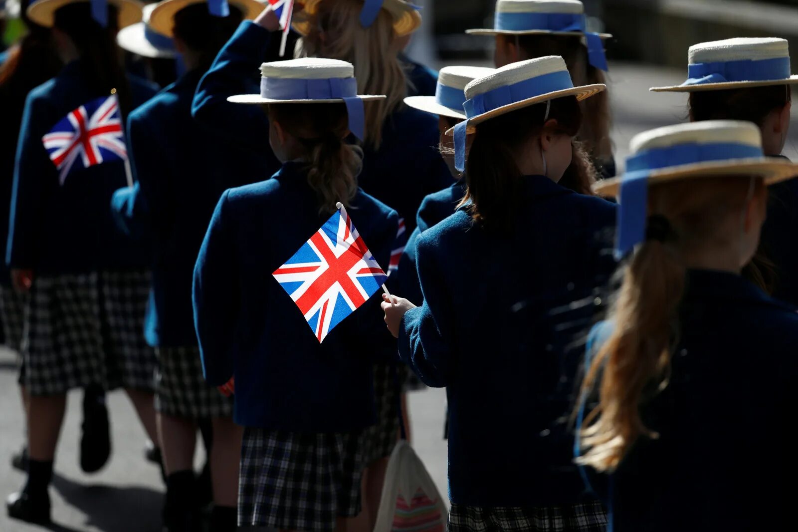 Размещение народов великобритании. Most british people are proud. Англичанин. Британцы люди. Жители великобритании.