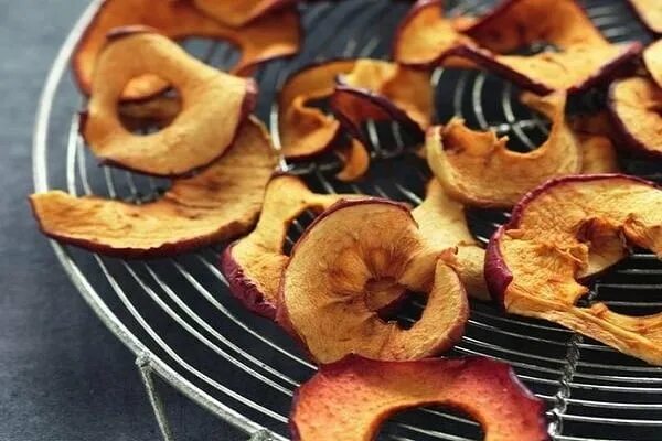 Промо набор комплект человечки. Груша суши. Вино миндаль и груша. Риоба манго в коробке сок. Груша суши.