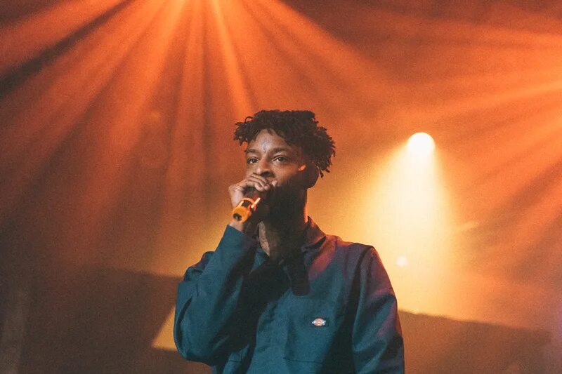 21 savage scally текст. 21 savage. 21 savage фото. 21 savage фотосессия. 21 savage в машине.