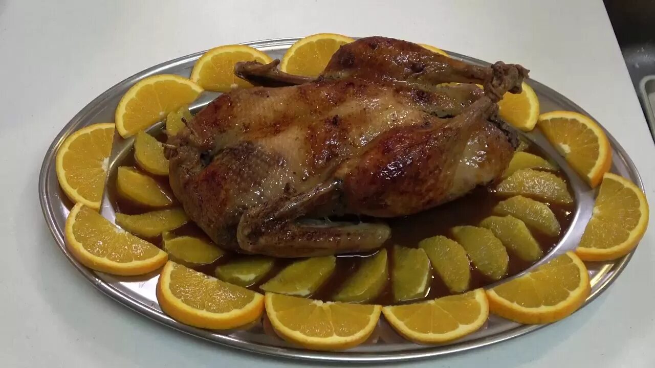Make a duck. Duck à l&#039;orange.