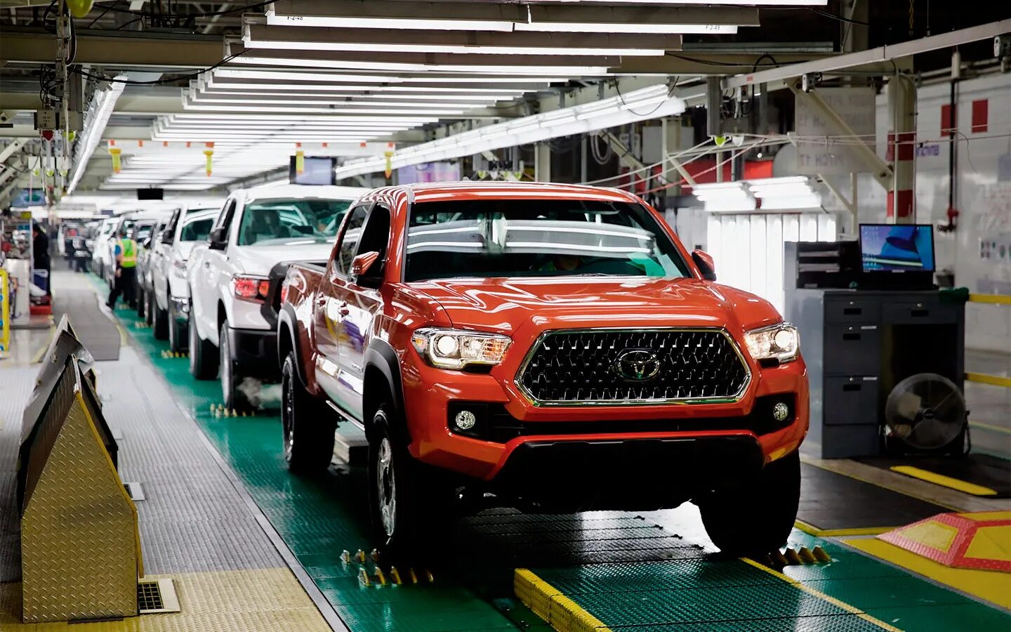 Американский производитель машин. Toyota Motor Manufacturing Texas. Завод Тойота в Японии. Японский автозавод Тойота. Конвейер Тойота.