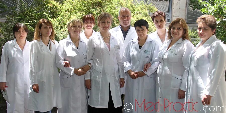 Консультация ребенка узкими специалистами. Задачи отделения узких специалистов. Отделение узких специалистов. Участковая медсестра. Отделение узких специалистов.