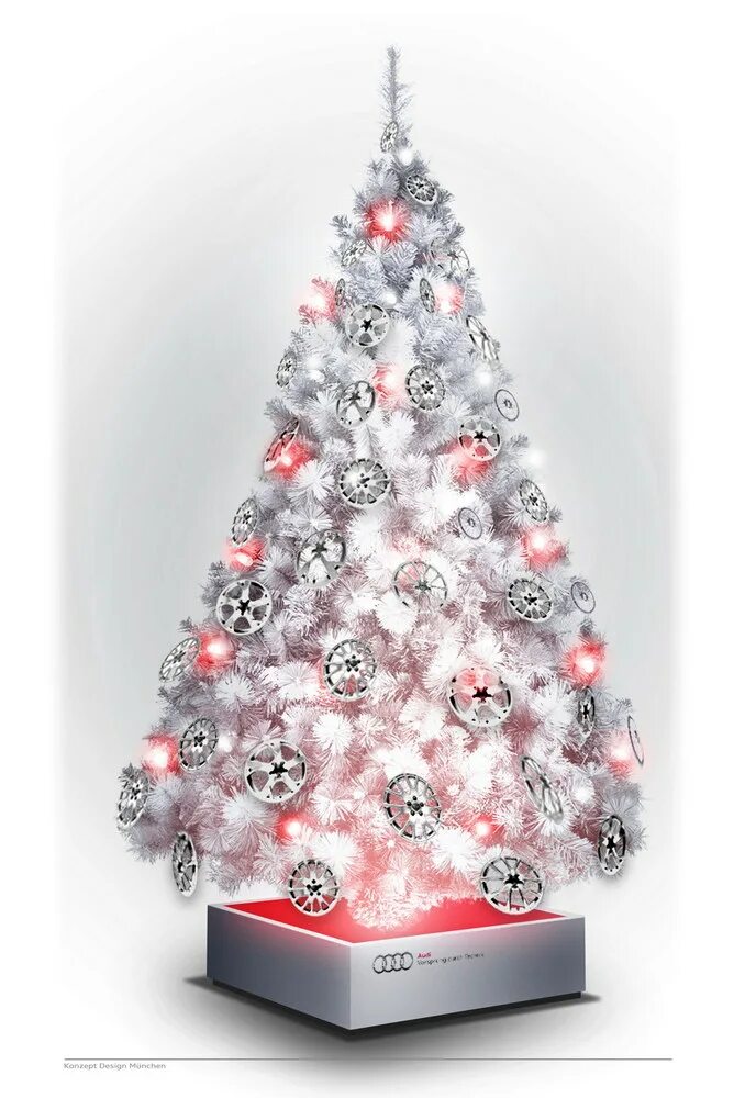 Елка спортивная новогодняя. Елка в стиле Техно. Автозапчасти на елке. Ёлка в it стиле. Елка украшенная запчастями.