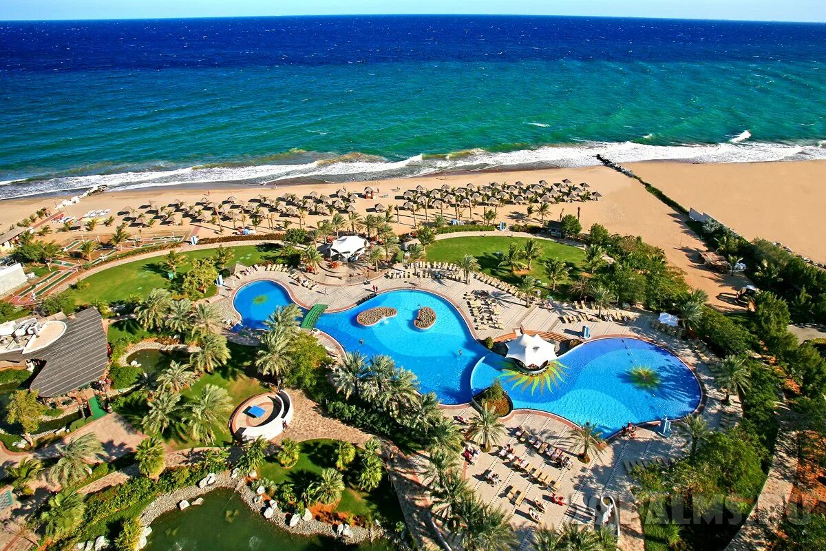 Le meridien фуджейра. Меридиан фуджейра. Оаэ le meridien al aqah фуджейра. Le meridien al aqah beach fujairah. Отель le meridien al aqah beach.