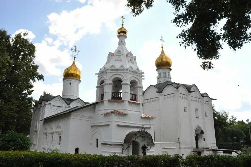 иконостас церковь сергия радонежского сергиев посад. подворье сергиев посад. введенская церковь троице сергиева лавра. никольский храм сергиев посад. храм воскресения христова сергиев посад.