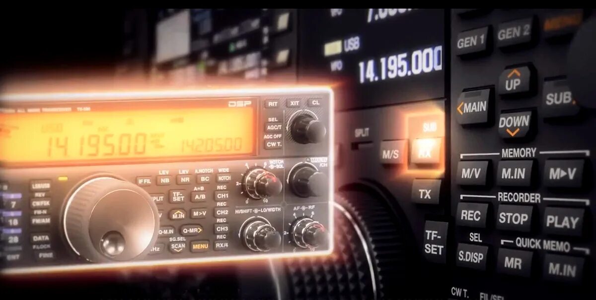 Трансивер работа. Kenwood ts-990s. трансивер kenwood ts-2000. kenwood ts 990s digimode. трансиверы кенвуд для радиолюбителей.