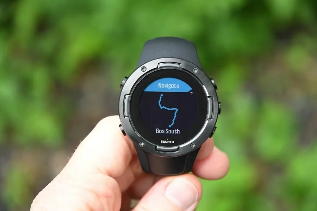 Лучшие часы гармин. Suunto 5. Часы Suunto ss050382000. Suunto Fenix часы. Suunto 5 навигация.