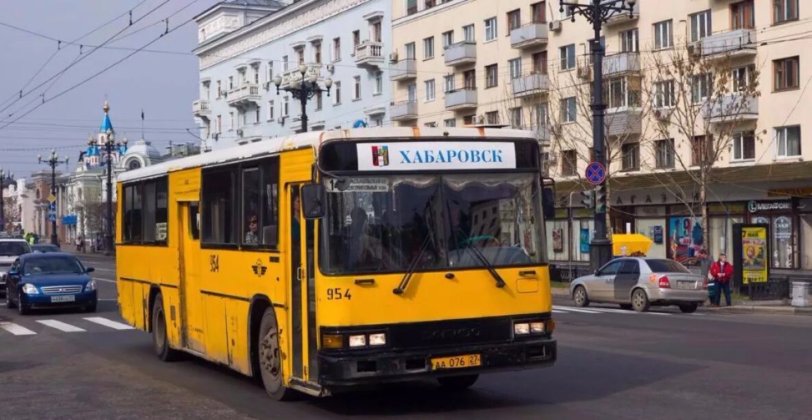 Маршрут 56 автобуса хабаровск. Автобус. Автобус Хабаровск. Общественный транспорт Хабаровска. Корейские автобусы в Хабаровске.