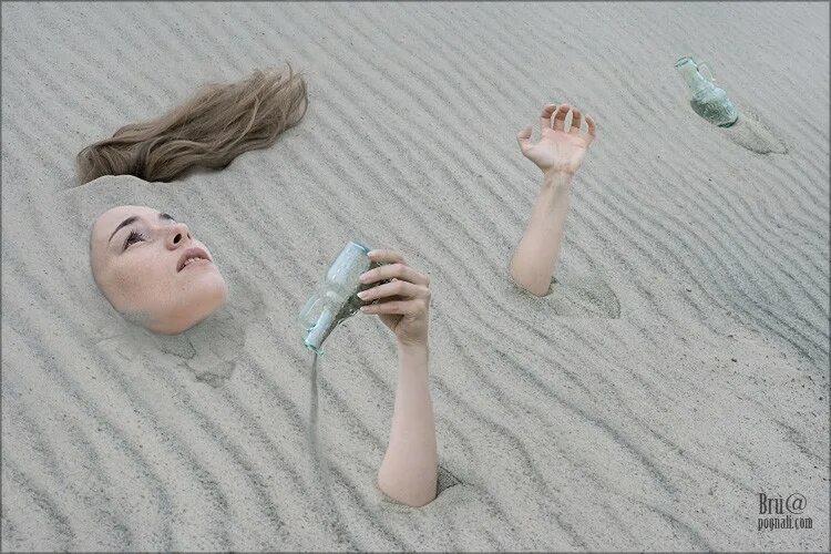 Дипломм вода. Напиши меня водой. Напои меня водой своей любви. Напиши меня водой. Водакв руках.