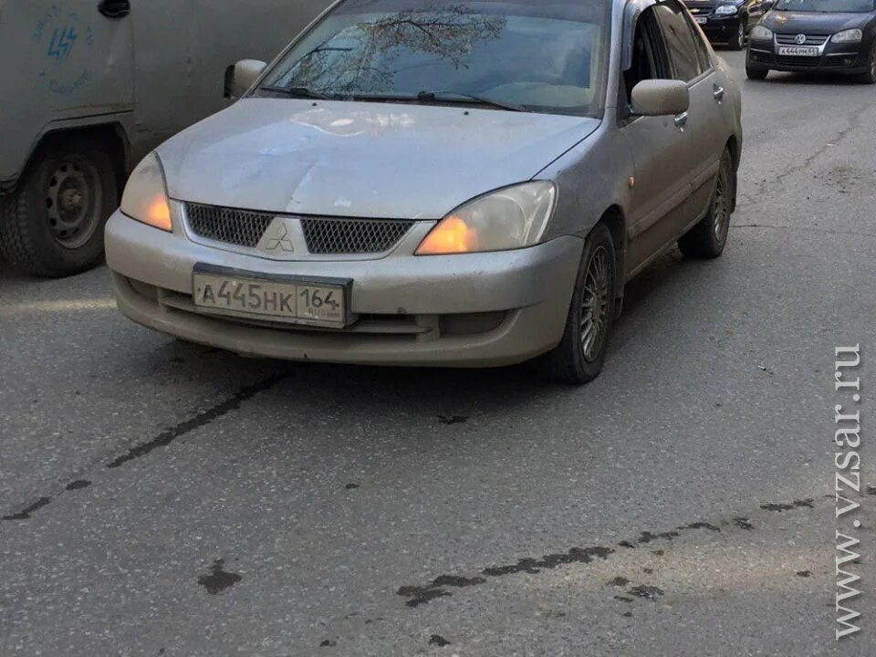 Водитель mitsubishi. Водитель mitsubishi