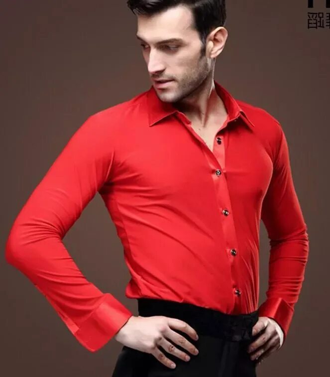 Красная рубашка. Парень в красной рубашке. Рубашка мужская красная. Мужчина в красной одежде. Красная рубашка текст