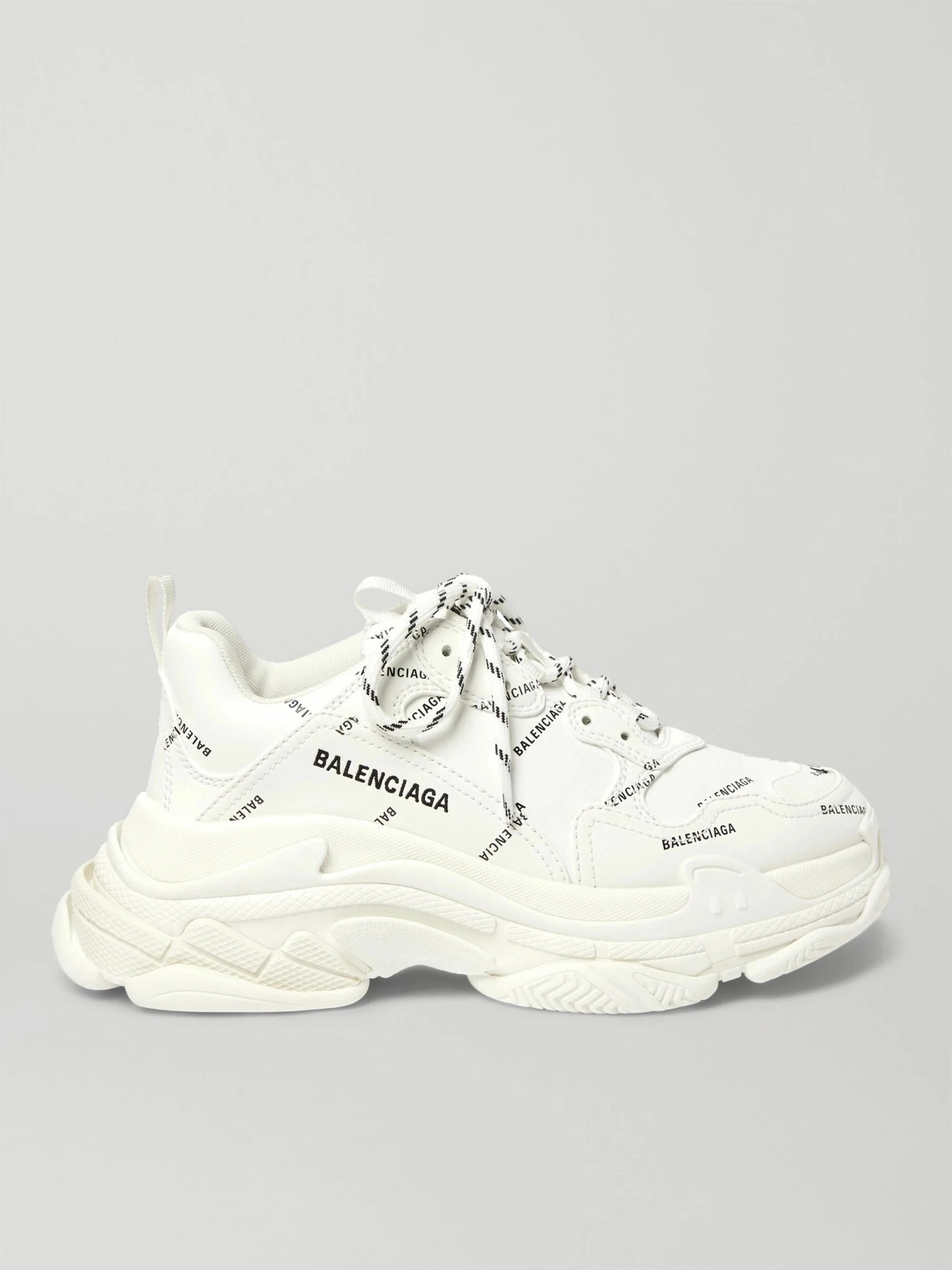 Новые кроссовки баленсиага. Balenciaga Triple s White. Balenciaga Sneakers. Balenciaga Triple s logo. Баленсиага кроссовки новая коллекция.