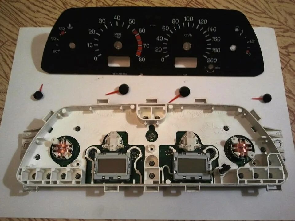 Замена лампочек приборной панели ваз 2114. Замена лампочек приборной панели ваз 2114. Лампы в панель приборов ваз 2114. Панель приборов ваз 2114 лампочки подсветки. Лампы приборной панели ваз 2114.