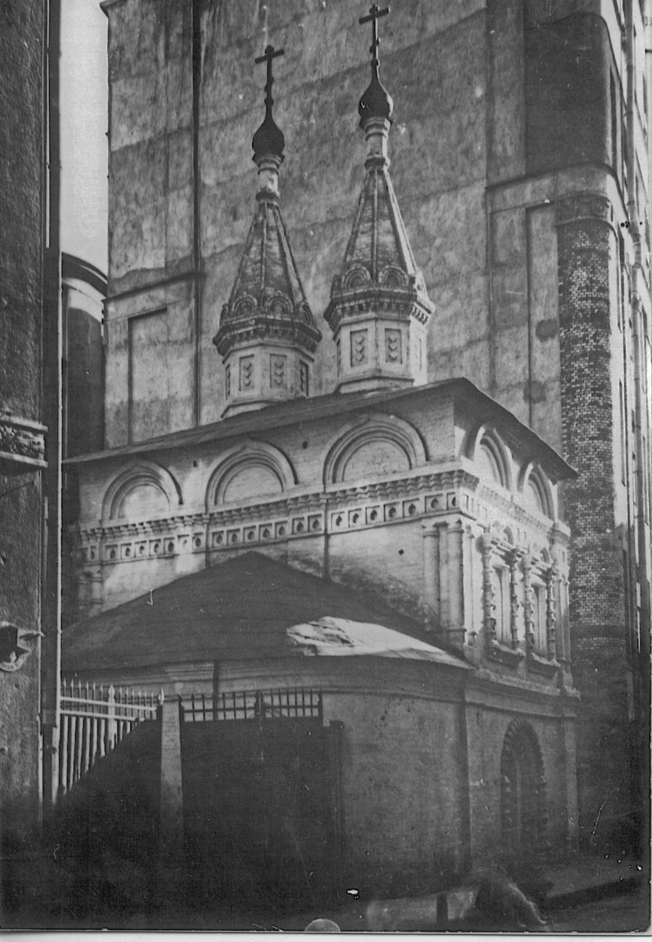 Храм в старых панех. Храм косьмы и дамиана в старых панех. храм козьмы и демьяна в москве в старых панех. козьмы и дамиана в старых панях. церковь в старопанском.