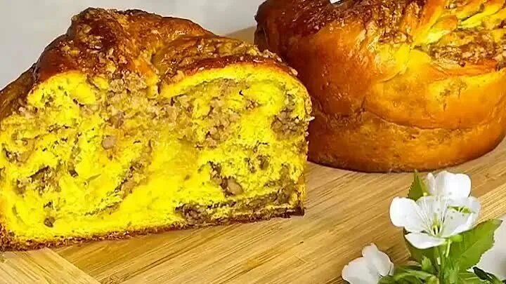 Кранч с ореховой начинкой. Кулич кранч. Кранч выпечка. Пасхальный кулич кранч с начинкой. Кранч с ореховой начинкой.