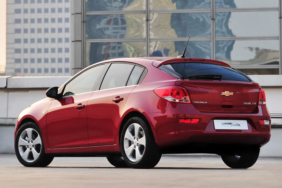 Chevrolet Cruze Hatchback. Круз 1,6 хэтчбек. Chevrolet Cruze хэтчбек. Chevrolet Cruze 1. Автомобиль шевроле хэтчбек