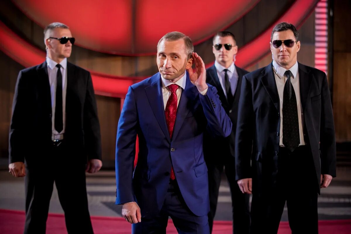 Выступление двойников