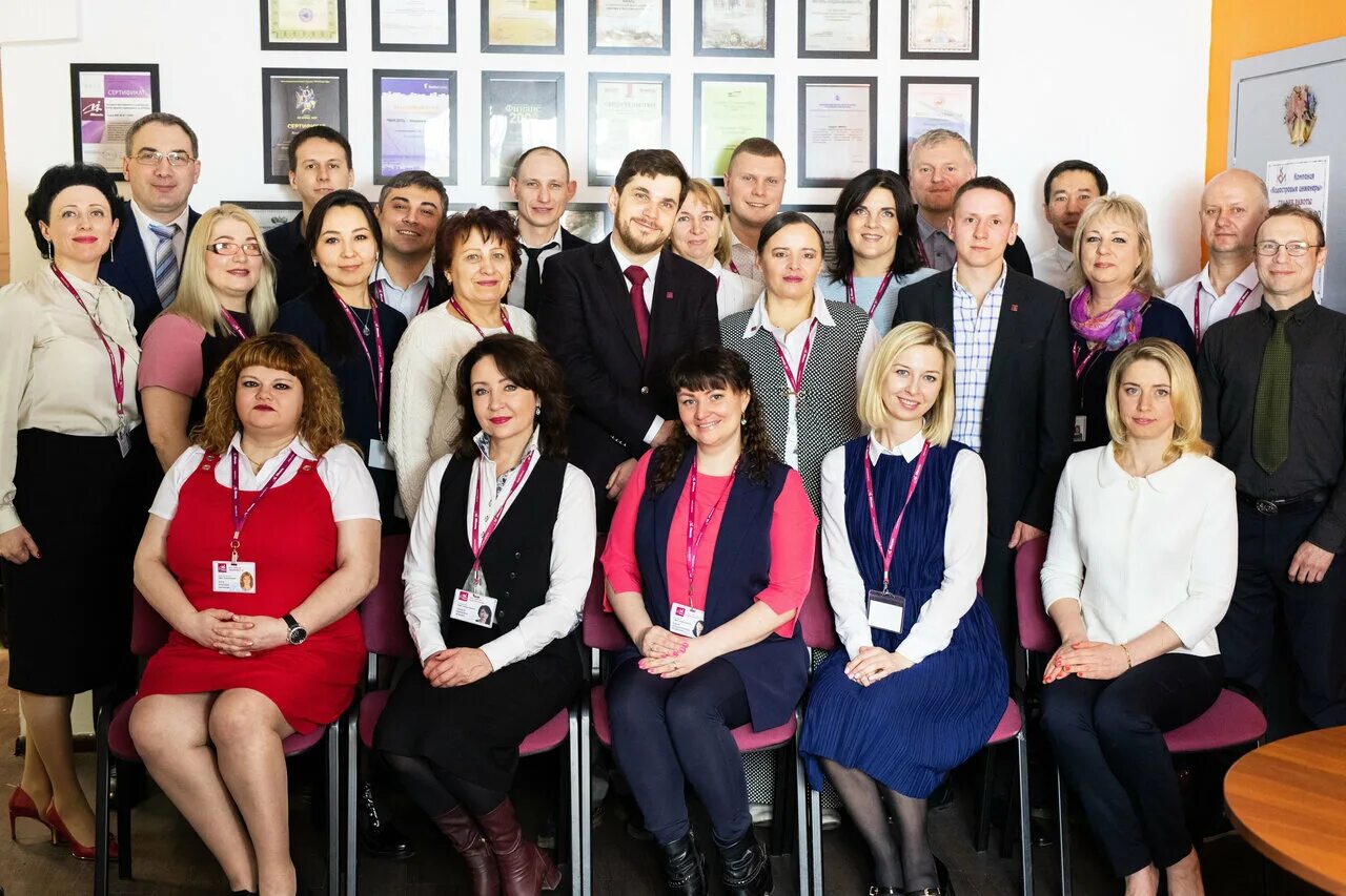 миэль. миэль офис в барнауле. миэль барнаул сотрудники. миэль агентство недвижимости москва. агентство недвижимости миэль отзывы сотрудников.