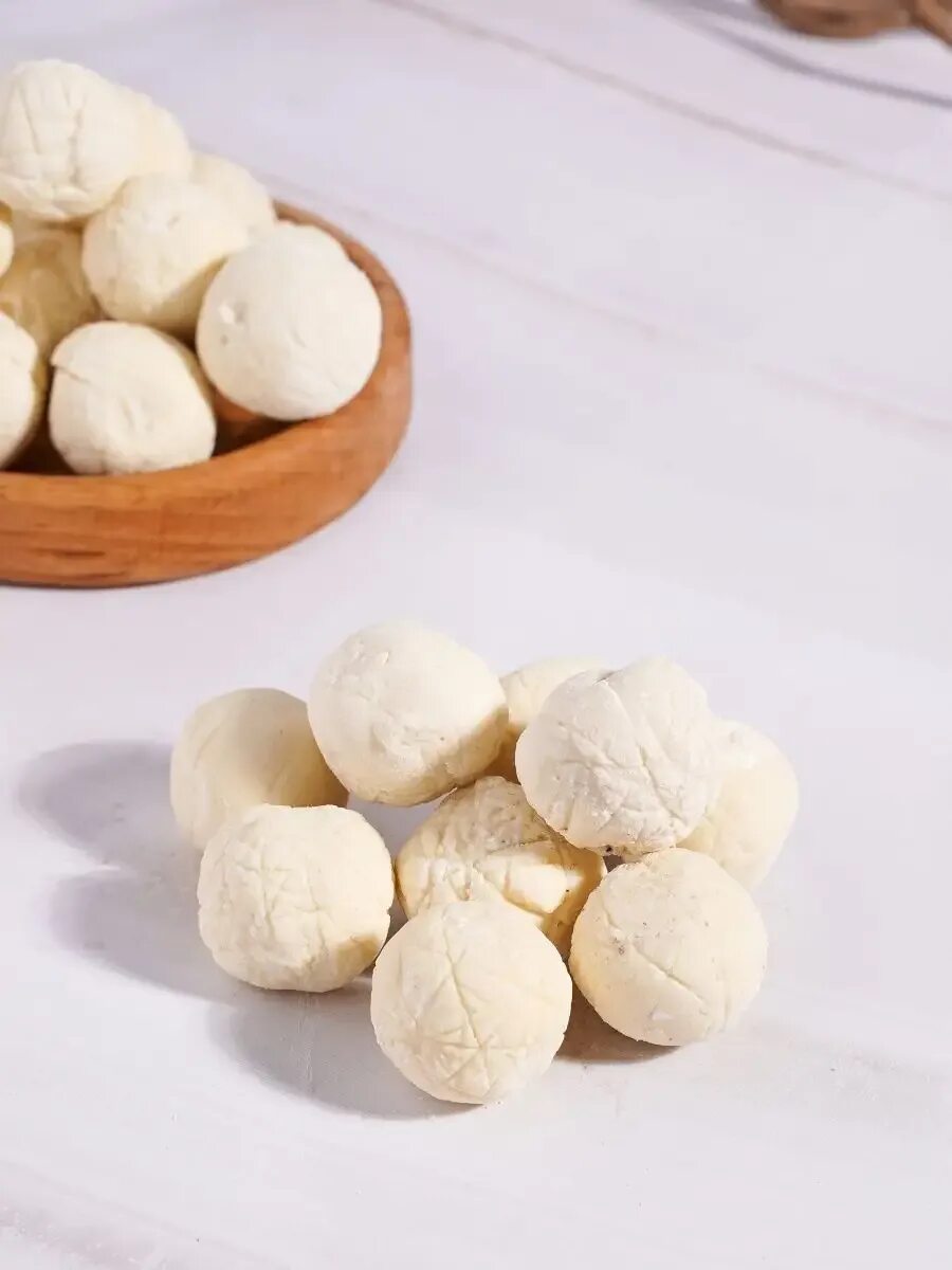 Курут башкирский. Сыр шариками как называется сухой. Курут с паприкой. Сухой копченый сыр в шариках. Сыр шариками как называется сухой.