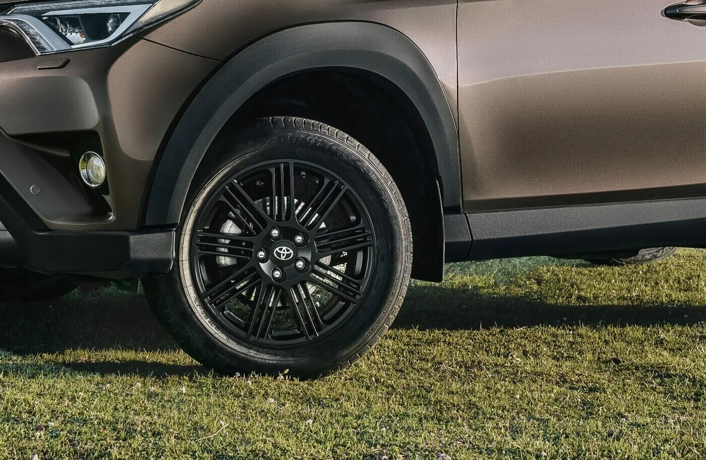 Диски toyota rav 4 2012. Диски тойота рав 4 r19 черные. Диски тойота рав 4 r19 2010. Колесные диски тойота рав 4. Rav4 2013 колеса.