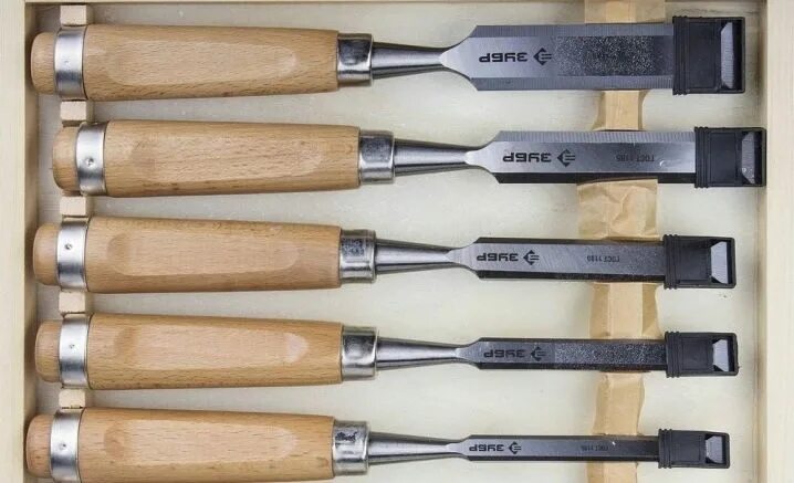 Чем отличается долото. Чем отличается долото. Стамески. Долбление древесины ручным инструментом. Долото и стамеска.