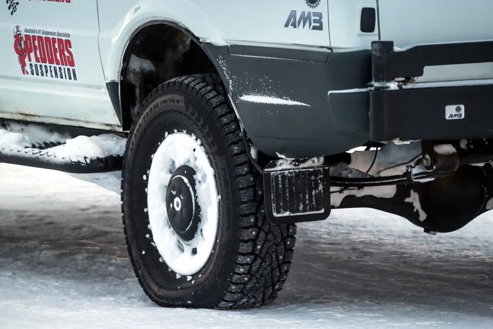 70. Диски на газ соболь 4х4. Колеса на соболь 4х4. Резина 225 70 r16 на соболь. 265/75 r16 соболь 4х4.