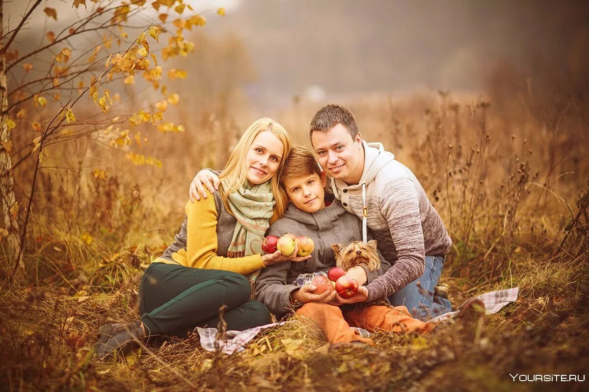 Фотосессия с детьми на природе. Семья на пикнике. Фотосессия пикник на природе. Фотосессия семьи на природе. Семейная фотосессия на природе.