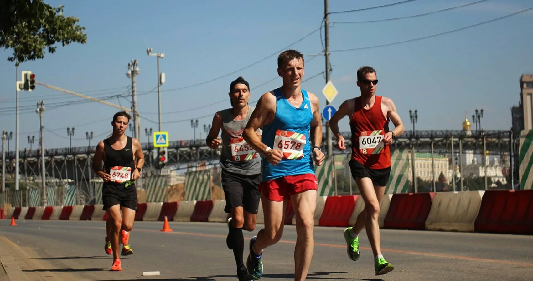Wake run. Стадион для бега в москве. беговой клуб. беговой клуб «яuzarun»  парк яуза. лучшие стадионы москвы для бега.