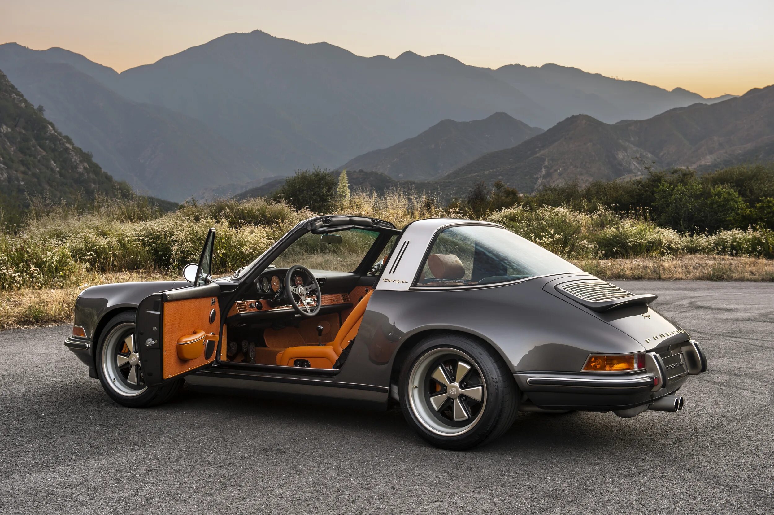 Porshe 911 black. Porsche 911 964 singer. Porsche by nxy0tar0. Porsche 911 930 targa singer. Porsche 911 classic 2023.
