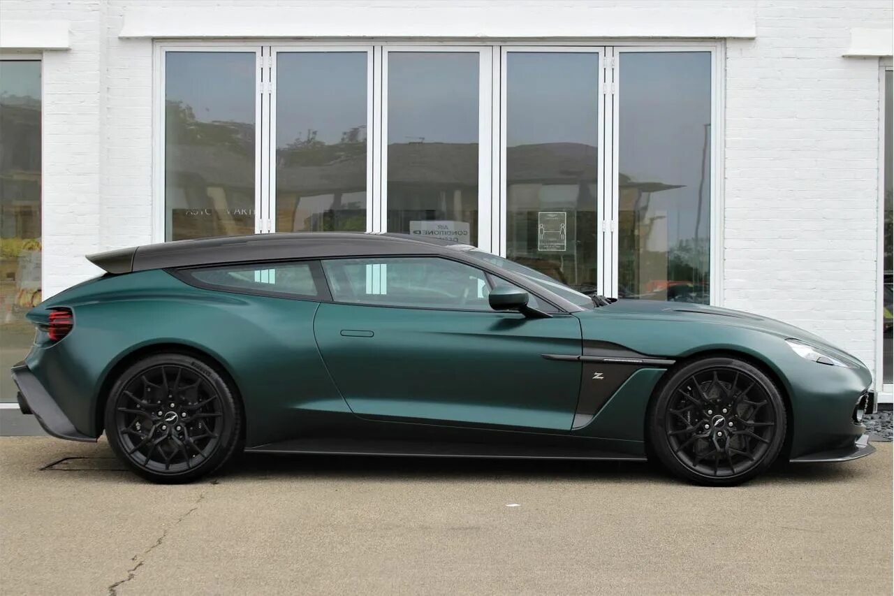 Шутинг брейк. Aston Martin Zagato shooting Brake. Aston Martin Vanquish Zagato 2019.