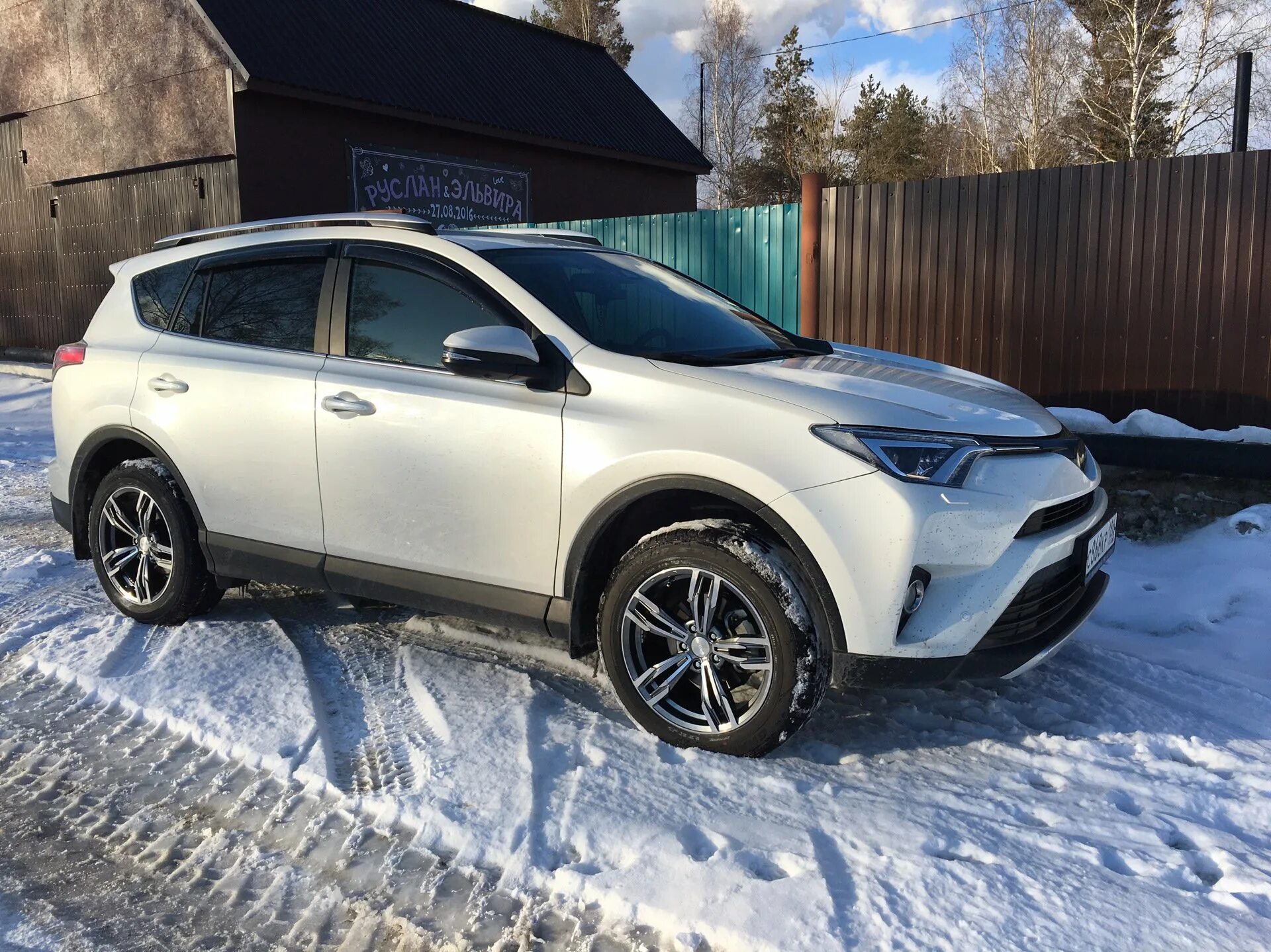 Тойота рав 4 на 18 дисках. Toyota rav4 на литье. Диски Тойота рав 4 r16. Диски Тойота рав 4 r19. Рав 19