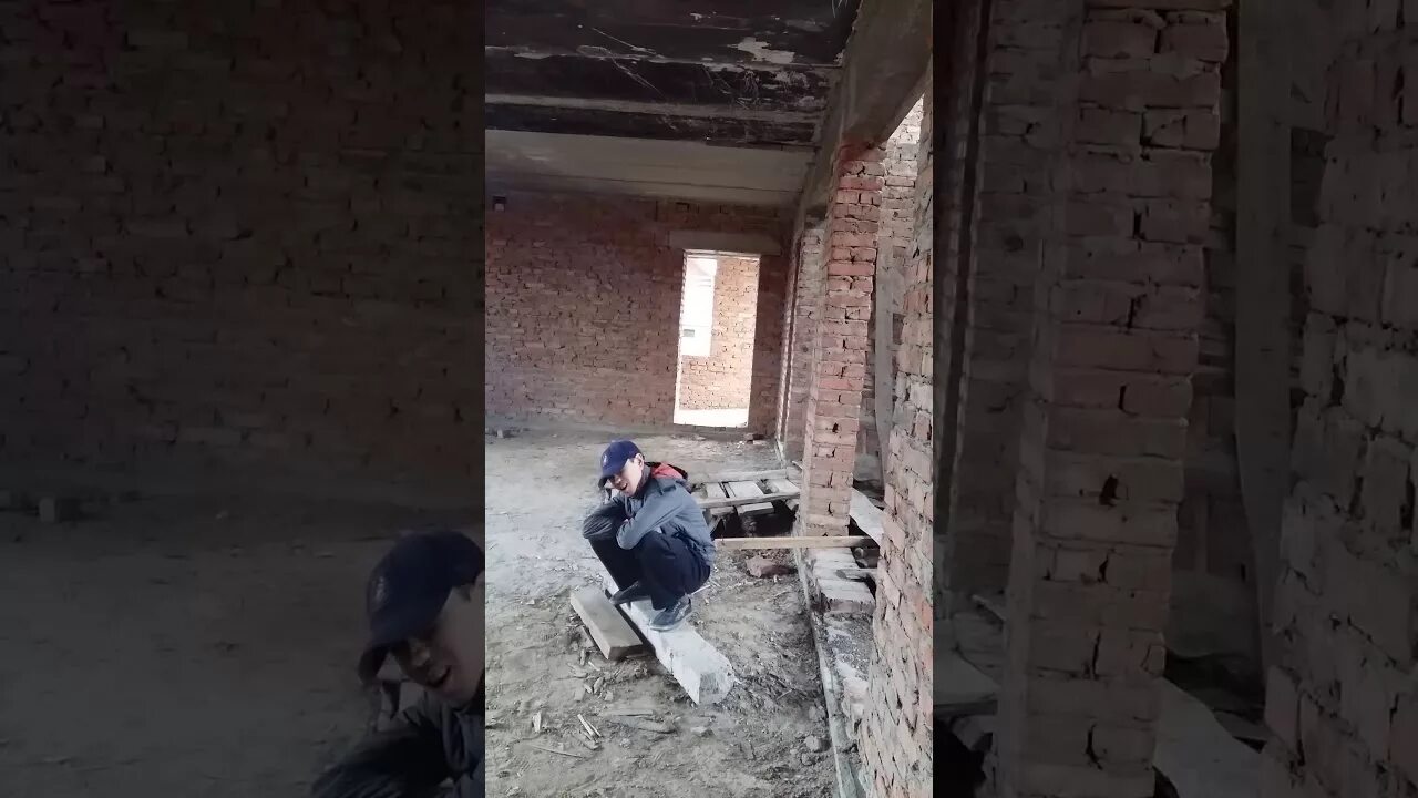 Азан черный козел на заброшке. Дом шайтана очень страшный дом. Ужасная встреча сколько страниц. Услышали азан на заброшке. Услышали азан на заброшке.