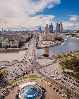Москва большой и красивый город