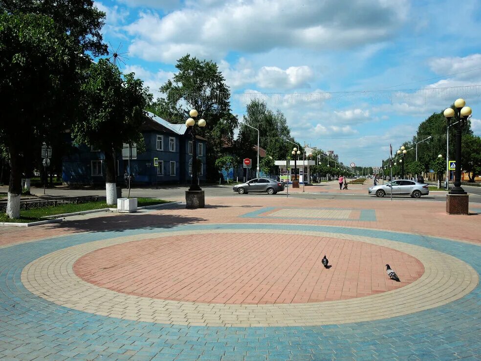 Бульвар чавпйна йошкартола. Бульвары йошкар олы. Бульвар чавайна йошкар-ола. Памятники на бульваре чавайна йошкар-ола. Бульвары йошкар олы.