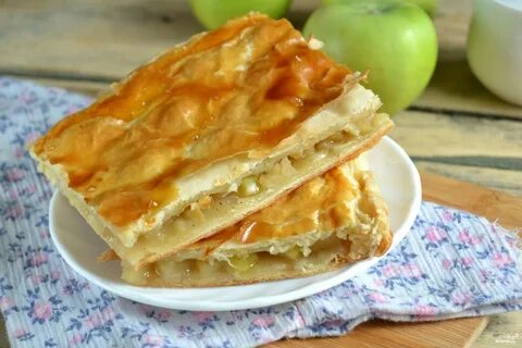 Тонкое тесто с яблоками