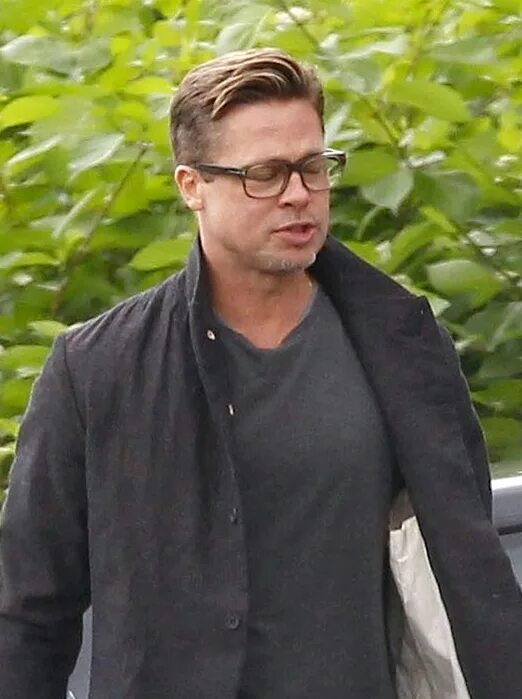 Вб пит. Брэд Питт ярость. Brad Pitt в чёрном. Питт 2023.